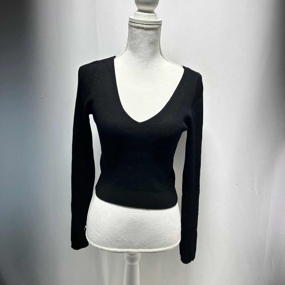 Pink Rose Black Ribbed V Neck Long Sleeve Cropped Sweater Top Womens Size M